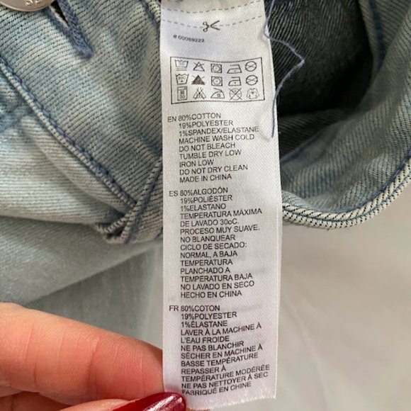 Life in Progress Light Wash Jeans - Picture 5 of 5